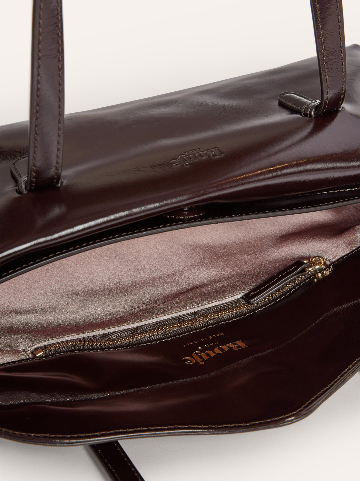 Rückseite der Handtasche und Innenansicht